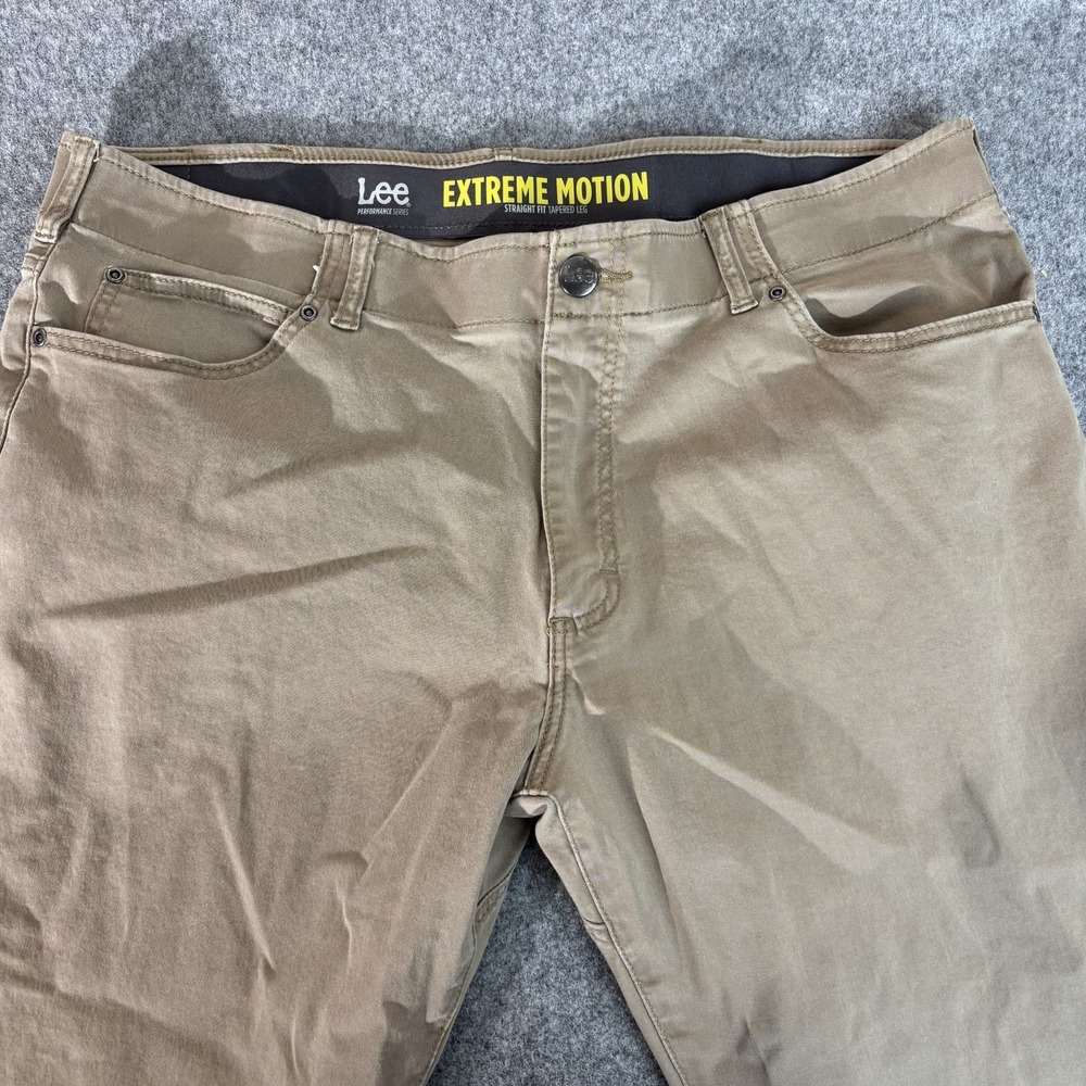 Lee Pants Extreme Motion Khaki Mens 40x30 (Fits 40x28) Straight Fit Stretch Tan - Picture 2 of 14